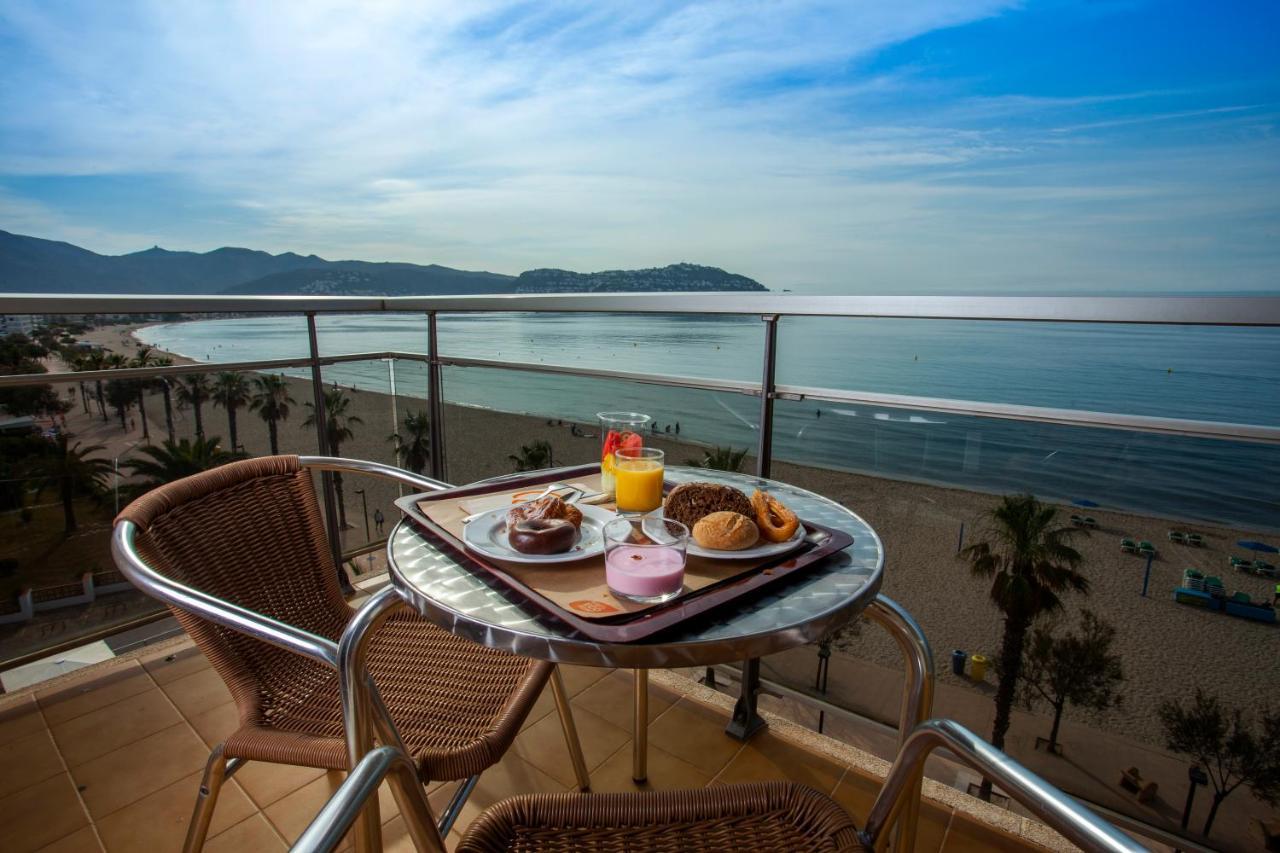 Hotel Monterrey Roses By Pierre & Vacances Exterior photo
