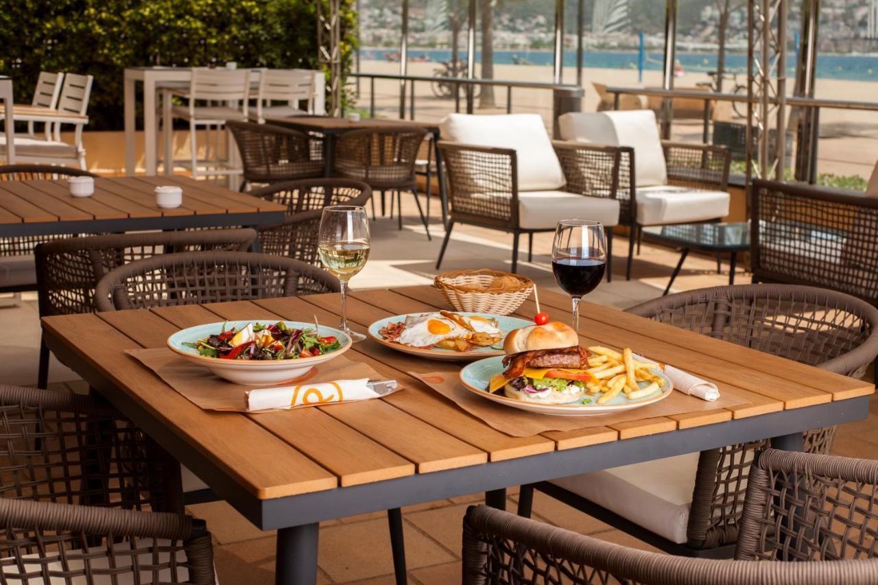 Hotel Monterrey Roses By Pierre & Vacances Exterior photo